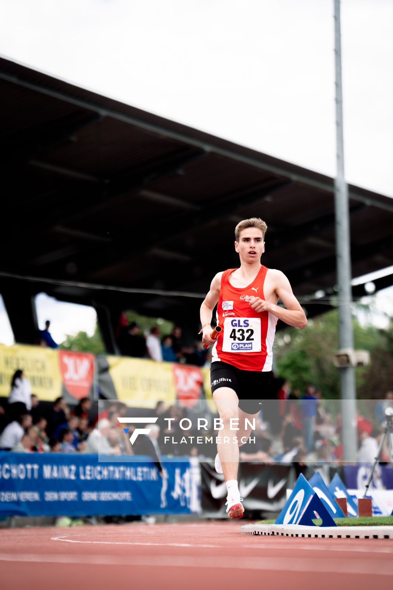 Silas Zahlten (LG Brillux Muenster) am 29.05.2022 waehrend der Deutschen Meisterschaften Langstaffel im Otto-Schott-Sportzentrum in Mainz